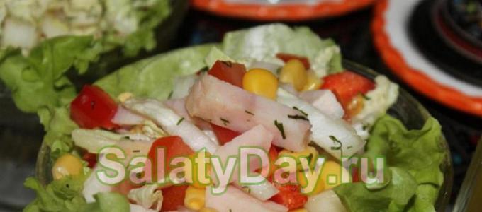 Salada com frango defumado 